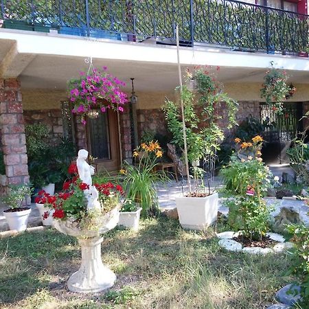 Appartement 48 M2 Avec Jardin Au Rdc Dans Villa A 5 Min A Pied Des Thermes De Vernet-Les-Bains, Location De Samedi A Samedi Buitenkant foto